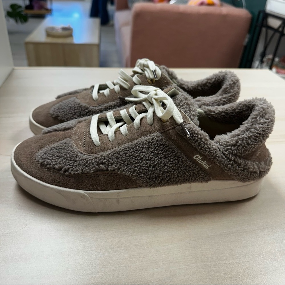 OluKai Women's Tan and Cream Fleece Sneakers